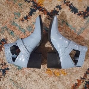 Baby Blue Steve Madden ANDY Ankle Boot • Size 7